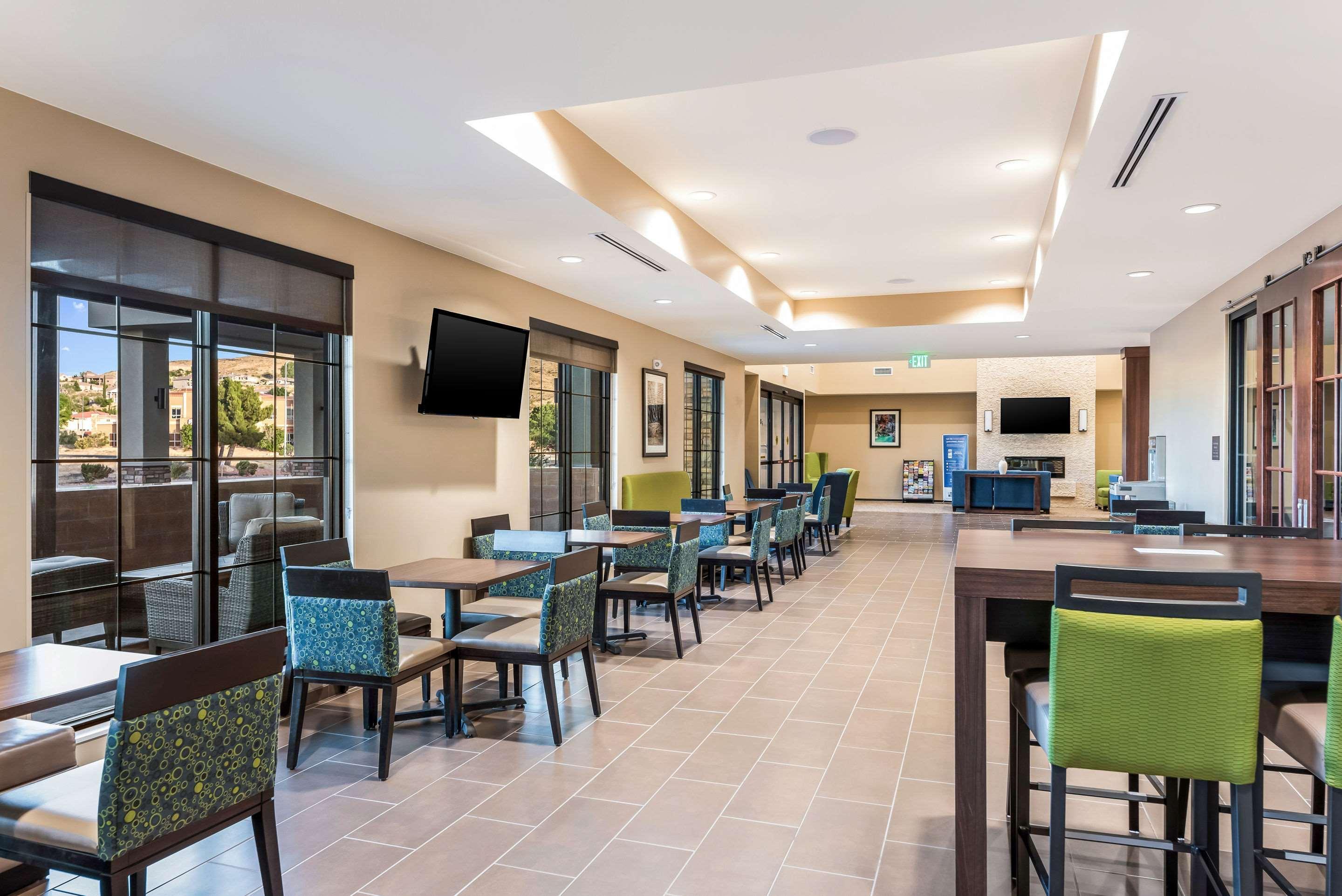 Comfort Inn & Suites Zion Park Area Харрикейн Экстерьер фото